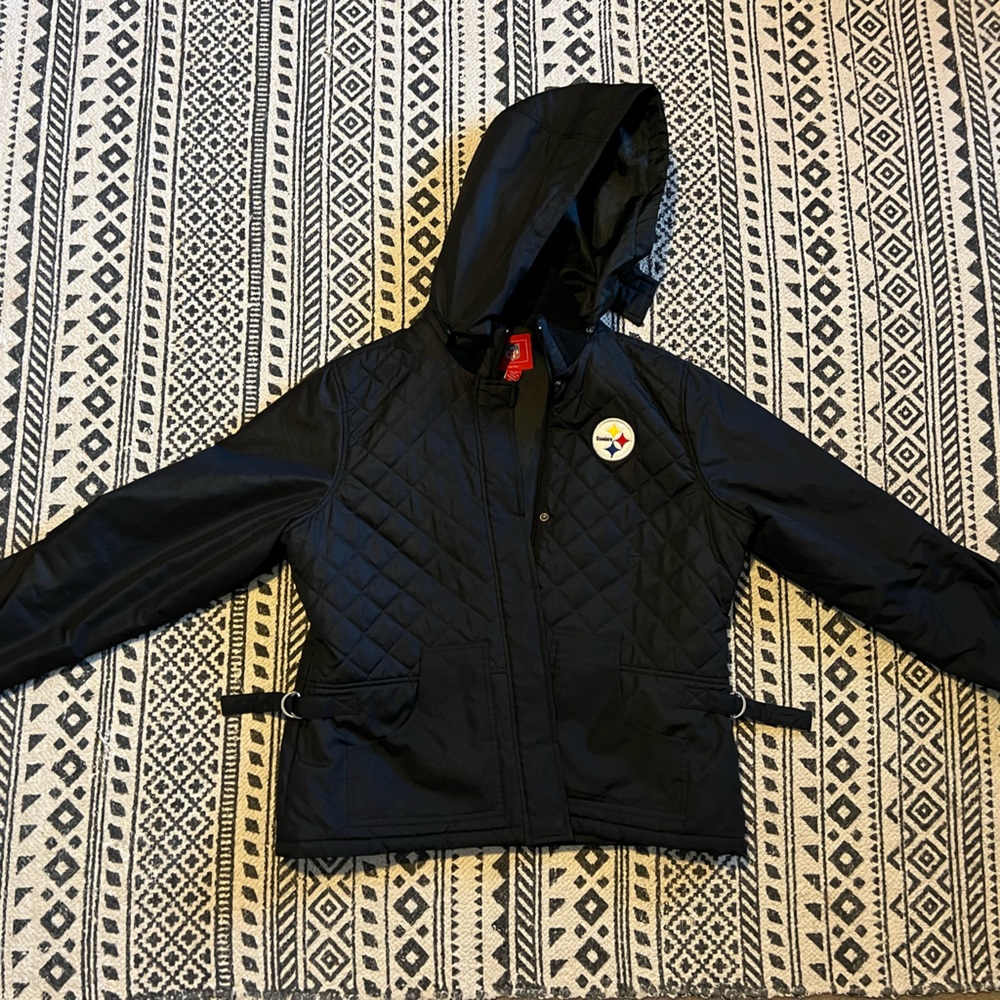 Women’s Steelers jacket with small blemish on back of sleeve.